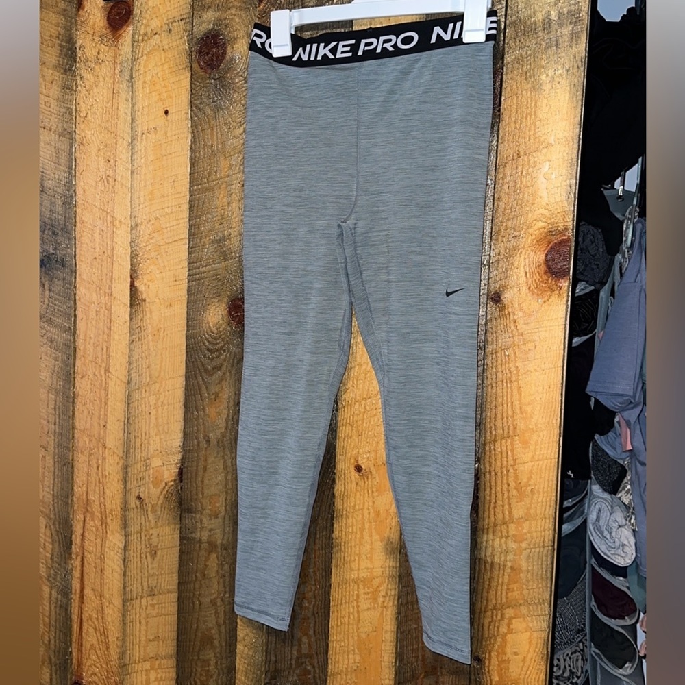 Nike leggings